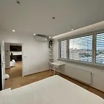 Center With Parking And A Big Terrace * Брно