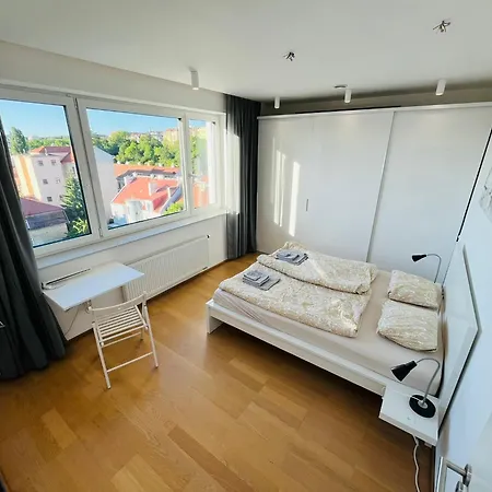 Apartamento Center With Parking And A Big Terrace Brno