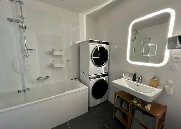 Center With Parking And A Big Terrace Apartamento Brno