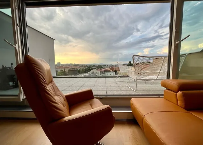 Center With Parking And A Big Terrace Brno