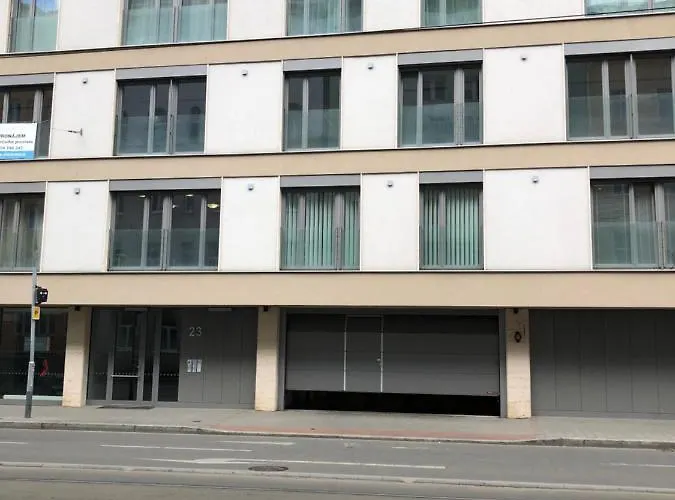 Center With Parking And A Big Terrace Apartamento *