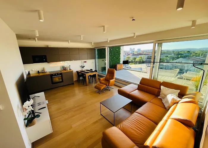 Center With Parking And A Big Terrace Apartamento *